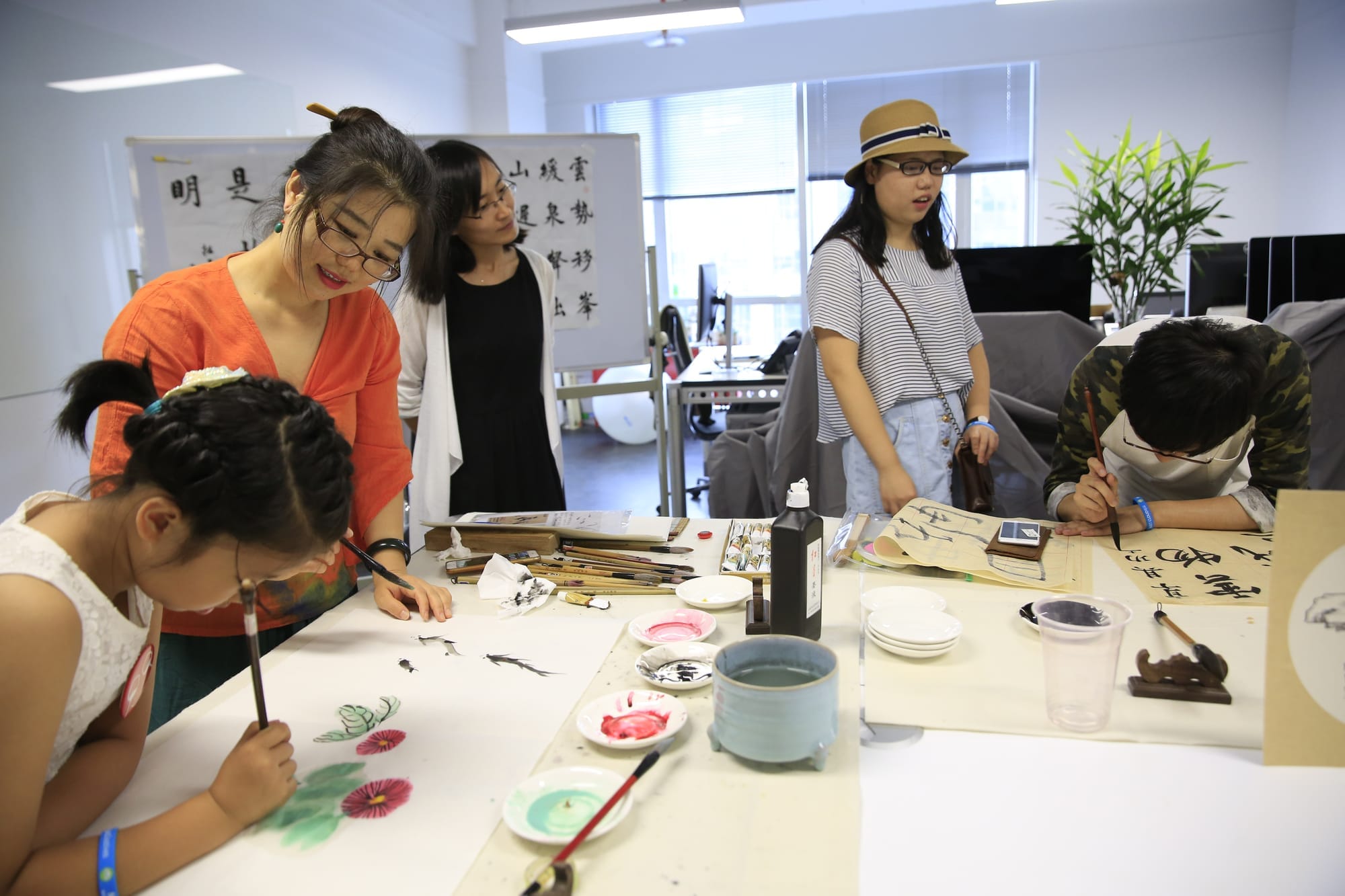 Collaborative calligraphy workshop